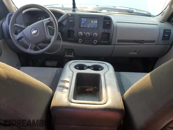✅ 2008 Chevrolet Silverado 1500 1LT • VIN: 1GCEC19C28Z259225 • Lot: 66014715. Listed on Copart with 184,599 mi. Free auction sales archive from the USA and detailed vehicle history report at DreamBid. Image 8.