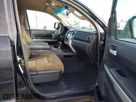 ✅ 2014 Toyota Tundra SR • VIN: 5TFRM5F15EX076868 • Lot: 43616802. Listed on IAAI with 271,454 mi. Free auction sales archive from the USA and detailed vehicle history report at DreamBid. Image 5.