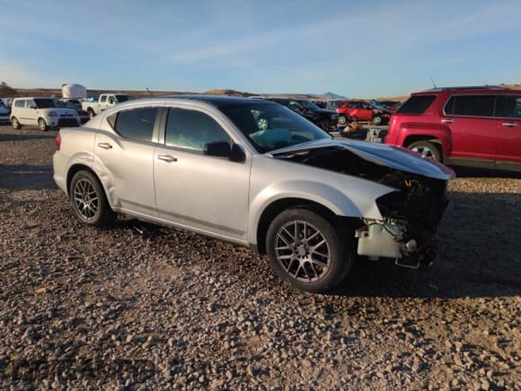 ✅ 2012 Dodge Avenger SE • VIN: 1C3CDZAB7CN243841 • Lot: 81309624. Wystawiony na Copart z przebiegiem 153 053 mil. Bezpłatny archiwum sprzedaży aukcyjnych z USA i szczegółowy raport historii pojazdu na DreamBid. Zdjęcie 4.