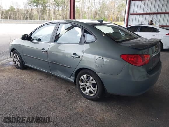 ✅ 2010 Hyundai Elantra GLS • VIN: KMHDU4AD5AU880441 • Lot: 43585641. Listed on IAAI with 200,851 mi. Free auction sales archive from the USA and detailed vehicle history report at DreamBid. Image 3.