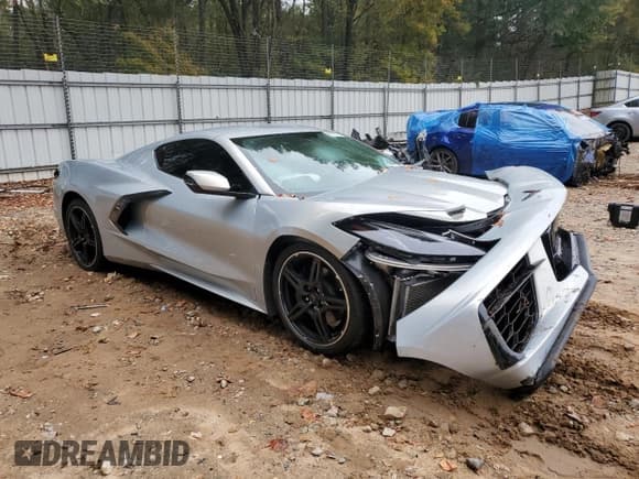 ✅ 2022 Chevrolet Corvette 1LT • VIN: 1G1YA2D49N5104403 • Lot: 90218615. Wystawiony na Copart z przebiegiem Nie podano. Bezpłatny archiwum sprzedaży aukcyjnych z USA i szczegółowy raport historii pojazdu na DreamBid. Zdjęcie 4.