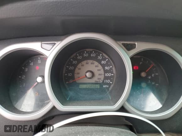 ✅ 2003 Toyota 4Runner SR5 • VIN: JTEZU14R038002584 • Lot: 93186375. Wystawiony na Copart z przebiegiem 208 882 mil. Bezpłatny archiwum sprzedaży aukcyjnych z USA i szczegółowy raport historii pojazdu na DreamBid. Zdjęcie 9.