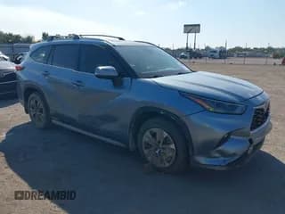 ✅ 2022 Toyota Highlander XLE • VIN: 5TDGZRAH0NS107504 • Lot: 43434974. Listed on IAAI with 80,308 mi. Free auction sales archive from the USA and detailed vehicle history report at DreamBid. Image 1.