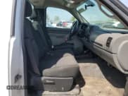 ✅ 2013 GMC Sierra 2500HD Work Truck • VIN: 1GT02ZCG4DZ215017 • Lot: 55939915. Wystawiony na Copart z przebiegiem 132 876 mil. Bezpłatny archiwum sprzedaży aukcyjnych z USA i szczegółowy raport historii pojazdu na DreamBid. Zdjęcie 10.