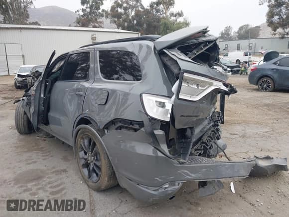 ✅ 2023 Dodge Durango GT Plus • VIN: 1C4RDHDG3PC596831 • Лот: 41468082. Опубликован ранее на IAAI с пробегом Не указан. Бесплатный доступ к архиву аукционных продаж из США и подробный отчёт об истории автомобиля на DreamBid. Изображение 3.