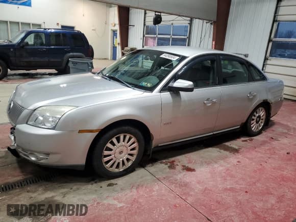 ✅ 2008 Mercury Sable • VIN: 1MEHM40W48G621519 • Lot: 84098504. Wystawiony na Copart z przebiegiem 171 447 mil. Bezpłatny archiwum sprzedaży aukcyjnych z USA i szczegółowy raport historii pojazdu na DreamBid. Zdjęcie 1.
