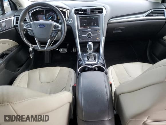 ✅ 2016 Ford Fusion Titanium • VIN: 3FA6P0SU4GR154975 • Lot: 81685895. Listed on Copart with 84,019 mi. Free auction sales archive from the USA and detailed vehicle history report at DreamBid. Image 8.