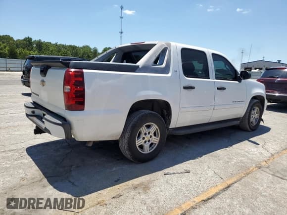 ✅ 2007 Chevrolet Avalanche 2LT • VIN: 3GNEC12J27G154828 • Lot: 63448065. Listed on Copart with 80,598 mi. Free auction sales archive from the USA and detailed vehicle history report at DreamBid. Image 3.