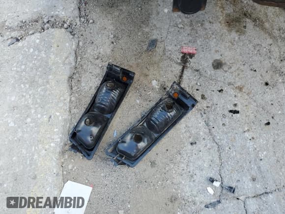 ✅ 2004 Chevrolet Silverado 2500HD LT • VIN: 1GCHK29204E327827 • Lot: 70175774. Wystawiony na Copart z przebiegiem 201 811 mil. Bezpłatny archiwum sprzedaży aukcyjnych z USA i szczegółowy raport historii pojazdu na DreamBid. Zdjęcie 12.