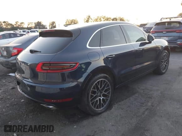 ✅ 2015 Porsche Macan Turbo • VIN: WP1AF2A59FLB91142 • Lot: 43848033. Wystawiony na IAAI z przebiegiem 89 604 mil. Bezpłatny archiwum sprzedaży aukcyjnych z USA i szczegółowy raport historii pojazdu na DreamBid. Zdjęcie 4.