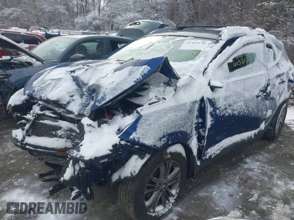 2014 Hyundai Tucson Limited with VIN KM8JUCAG1EU923895, listed as a IAAI auction lot 43296605 with 259,486 mi miles and . Bid and sale history available at DreamBid. Image 2.