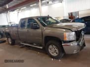 ✅ 2008 Chevrolet Silverado 2500HD 1LT • VIN: 1GCHK29698E176379 • Lot: 41808600. Wystawiony na IAAI z przebiegiem 182 610 mil. Bezpłatny archiwum sprzedaży aukcyjnych z USA i szczegółowy raport historii pojazdu na DreamBid. Zdjęcie 13.