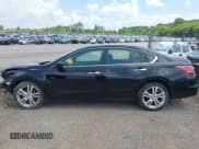 ✅ 2013 Nissan Altima SV • VIN: 1N4BL3AP8DC163860 • Lot: 42743992. Listed on IAAI with 140,890 mi. Free auction sales archive from the USA and detailed vehicle history report at DreamBid. Image 14.