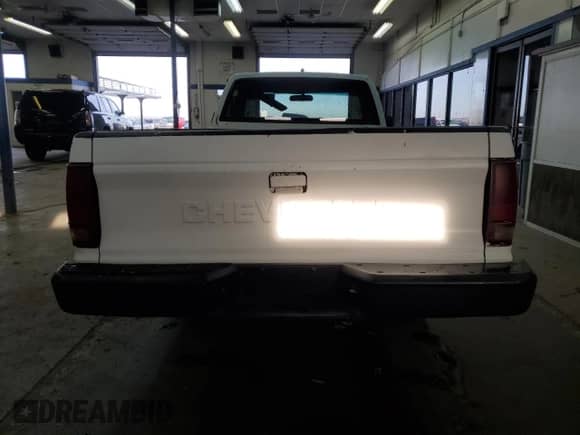 1989 Chevrolet S-10 X96 с VIN 1GCCS14Z5K8129605, выставлен на аукционе Copart как лот 88335355 с пробегом 131 721 миль миль и Списание • Salvage title. История ставок и продаж доступна на DreamBid. Изображение 6.