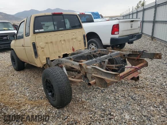 ✅ 1995 Nissan Frontier SE • VIN: 1N6HD16Y2SC445932 • Лот: 70150925. Опубликован ранее на Copart с пробегом 166 460 миль. Бесплатный доступ к архиву аукционных продаж из США и подробный отчёт об истории автомобиля на DreamBid. Изображение 2.