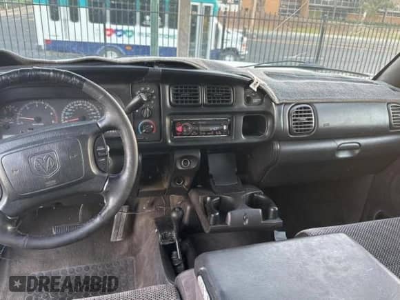 2001 Dodge 1500 with VIN 3B7HF13Z31M517146, listed as a Copart auction lot 78106704 with 145,031 mi miles and Clean title. Bid and sale history available at DreamBid. Image 9.