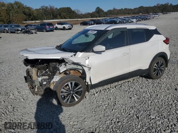 ✅ 2020 Nissan Kicks SV • VIN: 3N1CP5CV4LL495178 • Lot: 92984685. Listed on Copart with 98,630 mi. Free auction sales archive from the USA and detailed vehicle history report at DreamBid. Image 1.