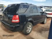 ✅ 2004 Kia Sorento LX • VIN: KNDJC733645330129 • Лот: 70151565. Опубликован ранее на Copart с пробегом 114 869 миль. Бесплатный доступ к архиву аукционных продаж из США и подробный отчёт об истории автомобиля на DreamBid. Изображение 3.