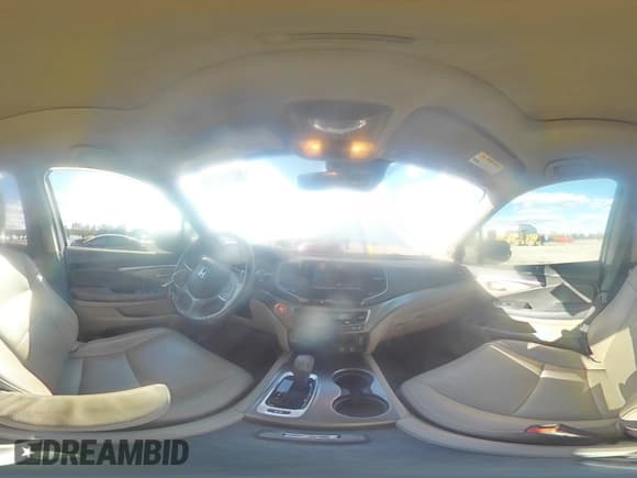 ✅ 2019 Honda Pilot EX-L • VIN: 5FNYF6H53KB071833 • Lot: 92154165. Wystawiony na Copart z przebiegiem 89 587 mil. Bezpłatny archiwum sprzedaży aukcyjnych z USA i szczegółowy raport historii pojazdu na DreamBid. Zdjęcie 15.