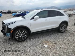 ✅ 2019 Cadillac XT4 AWD Sport • VIN: 1GYFZFR4XKF117877 • Лот: 69938235. Опубликован ранее на Copart с пробегом 33 976 миль. Бесплатный доступ к архиву аукционных продаж из США и подробный отчёт об истории автомобиля на DreamBid. Изображение 1.