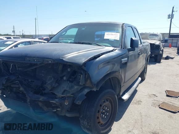 ✅ 2006 Ford F-150 STX • VIN: 1FTRX12W36NB11244 • Lot: 42246499. Listed on IAAI with 313,225 mi. Free auction sales archive from the USA and detailed vehicle history report at DreamBid. Image 17.