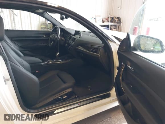 ✅ 2016 BMW 2 Series 228i xDrive • VIN: WBA1G9C53GVX97088 • Lot: 41617710. Listed on IAAI with 72,978 mi. Free auction sales archive from the USA and detailed vehicle history report at DreamBid. Image 5.