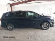 ✅ 2021 Toyota Sienna LE • VIN: 5TDKRKEC3MS070561 • Lot: 42331063. Listed on IAAI with 56,413 mi. Free auction sales archive from the USA and detailed vehicle history report at DreamBid. Image 14.