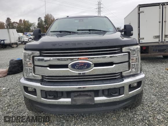 ✅ 2017 Ford F-250 Lariat • VIN: 1FT7W2BTXHEE13297 • Lot: 87478695. Listed on Copart with 139,694 mi. Free auction sales archive from the USA and detailed vehicle history report at DreamBid. Image 5.