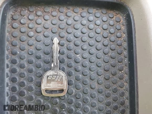 ✅ 2004 Chevrolet Suburban Z71 • VIN: 3GNFK16Z94G128052 • Лот: 41616545. Опубликован ранее на IAAI с пробегом 302 271 миль. Бесплатный доступ к архиву аукционных продаж из США и подробный отчёт об истории автомобиля на DreamBid. Изображение 11.