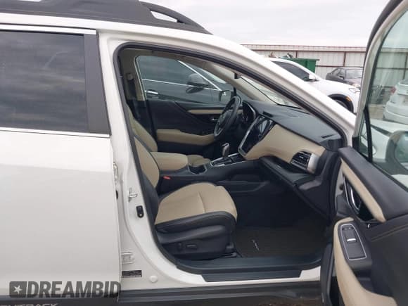 ✅ 2024 Subaru Outback Limited • VIN: 4S4BTANC2R3175382 • Lot: 43407418. Wystawiony na IAAI z przebiegiem 27 846 mil. Bezpłatny archiwum sprzedaży aukcyjnych z USA i szczegółowy raport historii pojazdu na DreamBid. Zdjęcie 5.