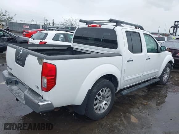 ✅ 2010 Nissan Frontier SE • VIN: 1N6AD0ER0AC435548 • Lot: 41793755. Wystawiony na IAAI z przebiegiem 126 934 mil. Bezpłatny archiwum sprzedaży aukcyjnych z USA i szczegółowy raport historii pojazdu na DreamBid. Zdjęcie 4.