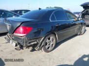 ✅ 2005 Acura RL • VIN: JH4KB16505C012794 • Lot: 43833012. Listed on IAAI with 222,108 mi. Free auction sales archive from the USA and detailed vehicle history report at DreamBid. Image 4.