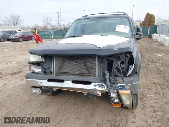✅ 2004 Chevrolet Avalanche Z71 • VIN: 3GNEK12T84G343452 • Lot: 43837108. Listed on IAAI with 164,828 mi. Free auction sales archive from the USA and detailed vehicle history report at DreamBid. Image 6.