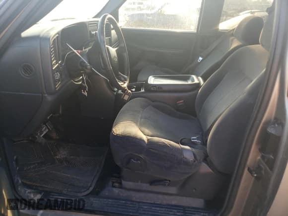 ✅ 2001 Chevrolet Silverado 1500 LS • VIN: 2GCEC19V611199613 • Лот: 69792584. Опубликован ранее на Copart с пробегом 266 785 миль. Бесплатный доступ к архиву аукционных продаж из США и подробный отчёт об истории автомобиля на DreamBid. Изображение 7.