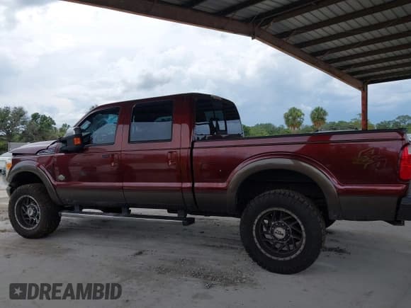 ✅ 2015 Ford F-250 Lariat • VIN: 1FT7W2BT1FED04000 • Lot: 42420325. Wystawiony na IAAI z przebiegiem 193 080 mil. Bezpłatny archiwum sprzedaży aukcyjnych z USA i szczegółowy raport historii pojazdu na DreamBid. Zdjęcie 14.