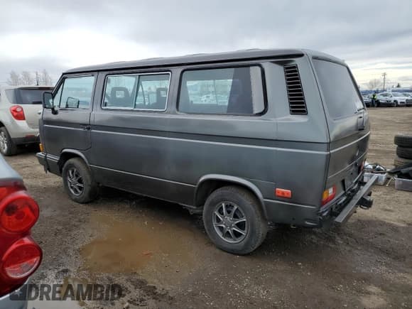 ✅ 1988 Volkswagen Vanagon • VIN: WV2YB0252JH083277 • Лот: 52309505. Опубликован ранее на Copart с пробегом 173 547 миль. Бесплатный доступ к архиву аукционных продаж из США и подробный отчёт об истории автомобиля на DreamBid. Изображение 2.