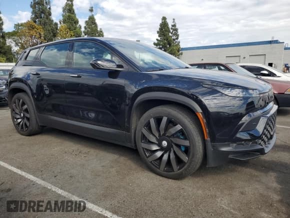 ✅ 2023 Fisker Ocean One • VIN: VCF1ZBU22PG002643 • Lot: 86328075. Wystawiony na Copart z przebiegiem 14 986 mil. Bezpłatny archiwum sprzedaży aukcyjnych z USA i szczegółowy raport historii pojazdu na DreamBid. Zdjęcie 4.