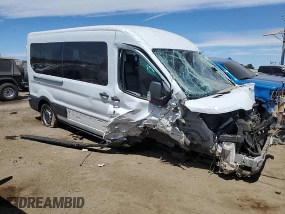 ✅ 2019 Ford Transit XL • VIN: 1FBZX2CG2KKA25534 • Lot: 65478505. Listed on Copart with 60,673 mi. Free auction sales archive from the USA and detailed vehicle history report at DreamBid. Image 4.