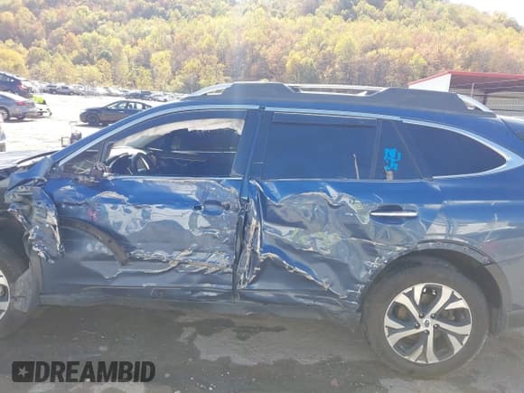 ✅ 2020 Subaru Outback Touring • VIN: 4S4BTAPC5L3243100 • Lot: 43472801. Wystawiony na IAAI z przebiegiem 76 347 mil. Bezpłatny archiwum sprzedaży aukcyjnych z USA i szczegółowy raport historii pojazdu na DreamBid. Zdjęcie 14.