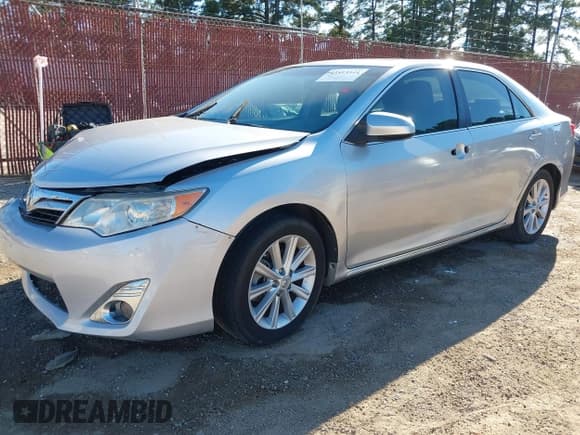 ✅ 2012 Toyota Camry XLE • VIN: 4T4BF1FK0CR270088 • Лот: 43513344. Опубликован ранее на IAAI с пробегом 185 308 миль. Бесплатный доступ к архиву аукционных продаж из США и подробный отчёт об истории автомобиля на DreamBid. Изображение 18.