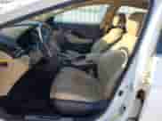 2016 Hyundai Azera z VIN KMHFG4JG4GA505841, wystawiony jako Copart lot #87061014 z przebiegiem 62 342 mil mil oraz Szkoda całkowita • Salvage title. Historia ofert i sprzedaży dostępna na DreamBid. Obrazek 7.