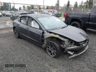 ✅ 2022 Tesla Model 3 Long Range • VIN: 5YJ3E1EB4NF267388 • Lot: 43514904. Wystawiony na IAAI z przebiegiem 46 957 mil. Bezpłatny archiwum sprzedaży aukcyjnych z USA i szczegółowy raport historii pojazdu na DreamBid. Zdjęcie 1.