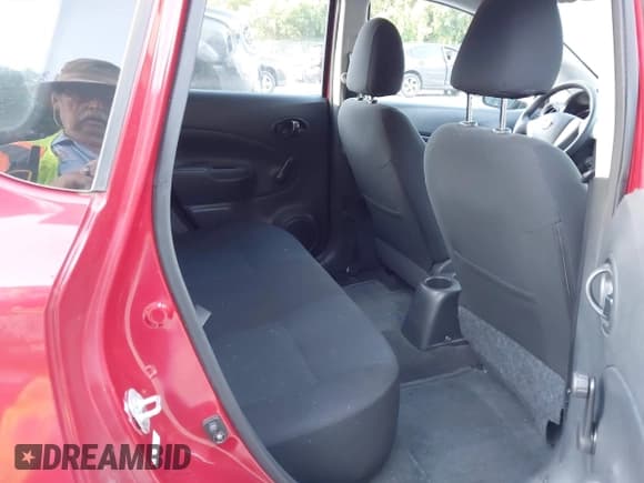 ✅ 2014 Nissan Note SV • VIN: 3N1CE2CP4EL410638 • Lot: 42629986. Wystawiony na IAAI z przebiegiem 157 886 mil. Bezpłatny archiwum sprzedaży aukcyjnych z USA i szczegółowy raport historii pojazdu na DreamBid. Zdjęcie 8.