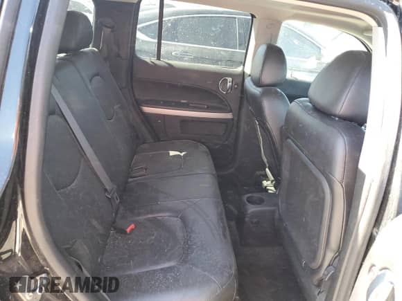 2007 Chevrolet HHR LT с VIN 3GNDA33P97S613253, выставлен на аукционе Copart как лот 77118514 с пробегом Не указан миль и На запчасти • Non repairable. История ставок и продаж доступна на DreamBid. Изображение 10.