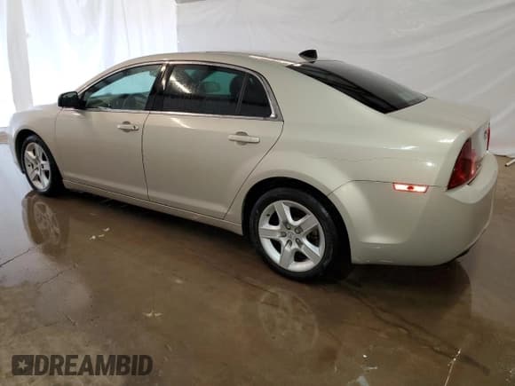 ✅ 2012 Chevrolet Malibu 1LS • VIN: 1G1ZB5E02CF293689 • Lot: 71992334. Listed on Copart with 162,418 mi. Free auction sales archive from the USA and detailed vehicle history report at DreamBid. Image 2.