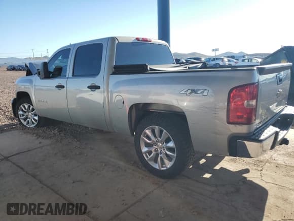✅ 2008 Chevrolet Silverado 1500 LS • VIN: 2GCEK13C581129766 • Lot: 67747704. Listed on Copart with 304,753 mi. Free auction sales archive from the USA and detailed vehicle history report at DreamBid. Image 2.