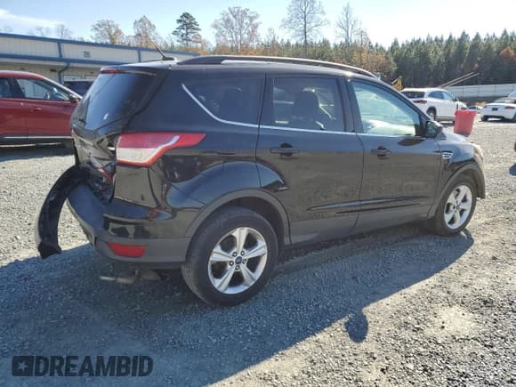 ✅ 2016 Ford Escape SE • VIN: 1FMCU9GX1GUC46398 • Лот: 92193575. Опубликован ранее на Copart с пробегом 141 864 миль. Бесплатный доступ к архиву аукционных продаж из США и подробный отчёт об истории автомобиля на DreamBid. Изображение 3.