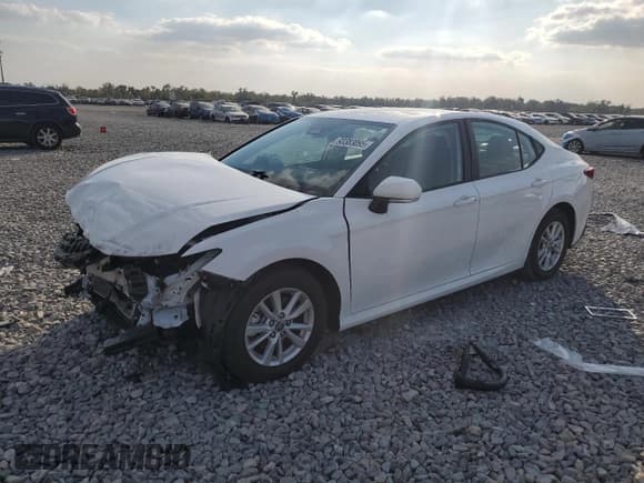 ✅ 2025 Toyota Camry LE • VIN: 4T1DAACKXSU611601 • Lot: 93383095. Listed on Copart with 8,832 mi. Free auction sales archive from the USA and detailed vehicle history report at DreamBid. Image 1.