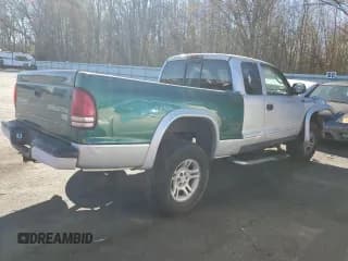✅ 2004 Dodge Dakota Sport • VIN: 1D7HG32N44S540671 • Lot: 80000954. Wystawiony na Copart z przebiegiem 140 475 mil. Bezpłatny archiwum sprzedaży aukcyjnych z USA i szczegółowy raport historii pojazdu na DreamBid. Zdjęcie 3.