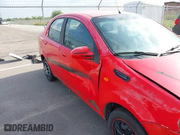 2006 Chevrolet Aveo LS z VIN KL1TD56676B526091, wystawiony jako IAAI lot #42861429 z przebiegiem 254 117 mil mil oraz . Historia ofert i sprzedaży dostępna na DreamBid. Obrazek 6.